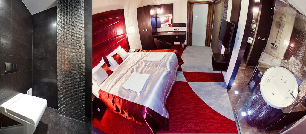 Blue Diamond Hotel Active Spa Trzebownisko Eksteriør bilde