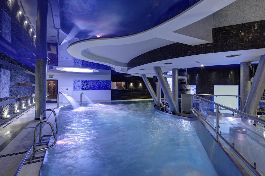 Blue Diamond Hotel Active Spa Trzebownisko Eksteriør bilde