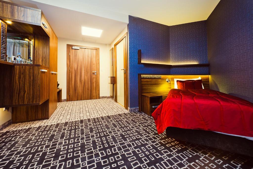 Blue Diamond Hotel Active Spa Trzebownisko Rom bilde